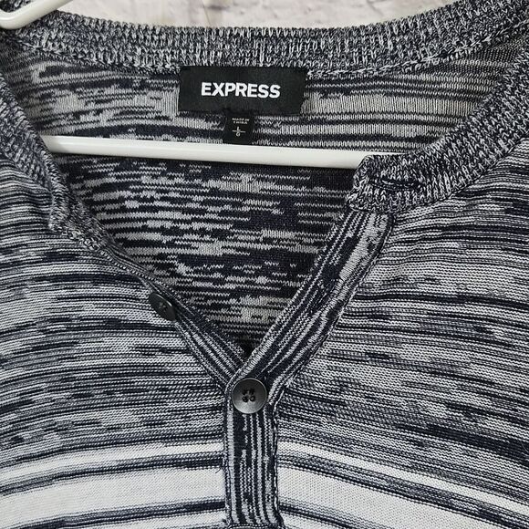 Express Men’s Striped Knit Sweater Henley Neck Black White Pullover Large Cotton - Picture 3 of 10